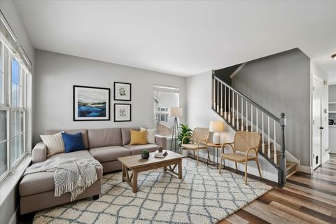 Tiny photo for 1297 Holly Court, Antioch, IL 60002 (MLS # 12544731)