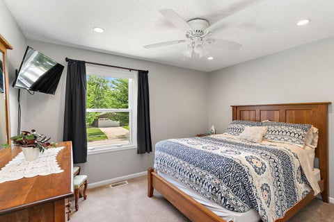 Tiny photo for 101 S Cedarcrest Drive, Schaumburg, IL 60193 (MLS # 12687994)