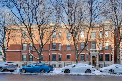 Photo of 948 W Sheridan Road #2D, Chicago, IL 60613 (MLS # 12525317)