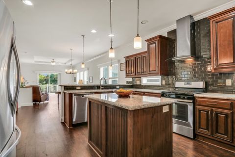 Tiny photo for 305 Legacy Court, Grayslake, IL 60030 (MLS # 12530680)