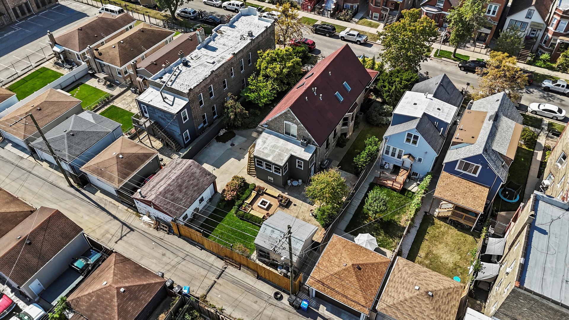 1529 N Harding Avenue