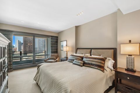 Tiny photo for 130 N Garland Court #2711-12, Chicago, IL 60602 (MLS # 12412683)