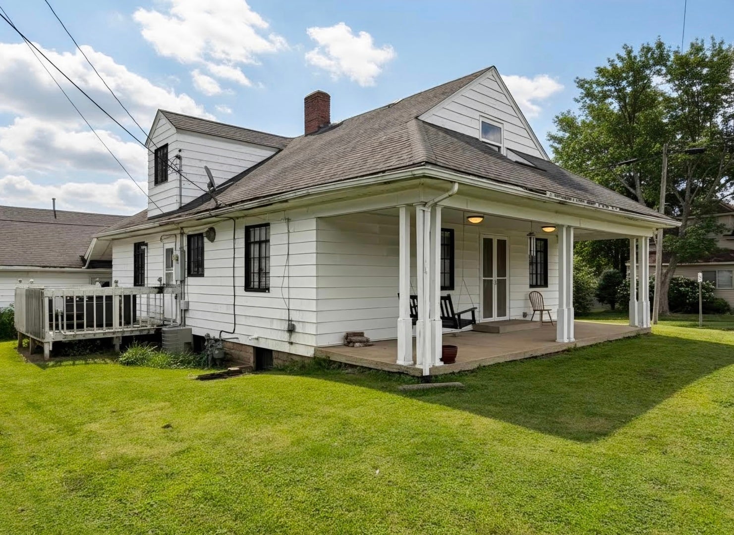 609 Dubois Street