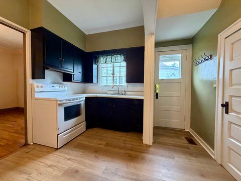 Tiny photo for 609 Dubois Street, Lawrenceville, IL 62439 (MLS # 12672789)