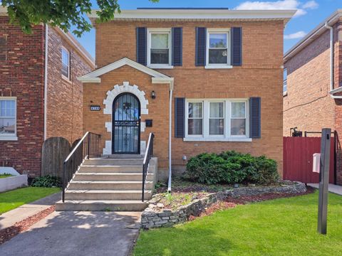 Photo of 4744 S Hamlin Avenue, Chicago, IL 60632 (MLS # 12616606)