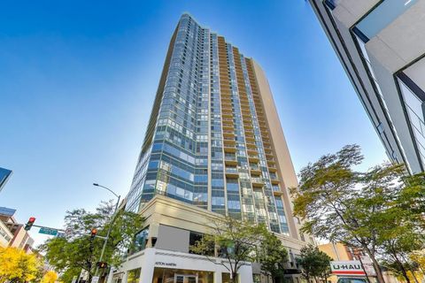 Photo of 111 W MAPLE Street #1503, Chicago, IL 60611 (MLS # 12657027)