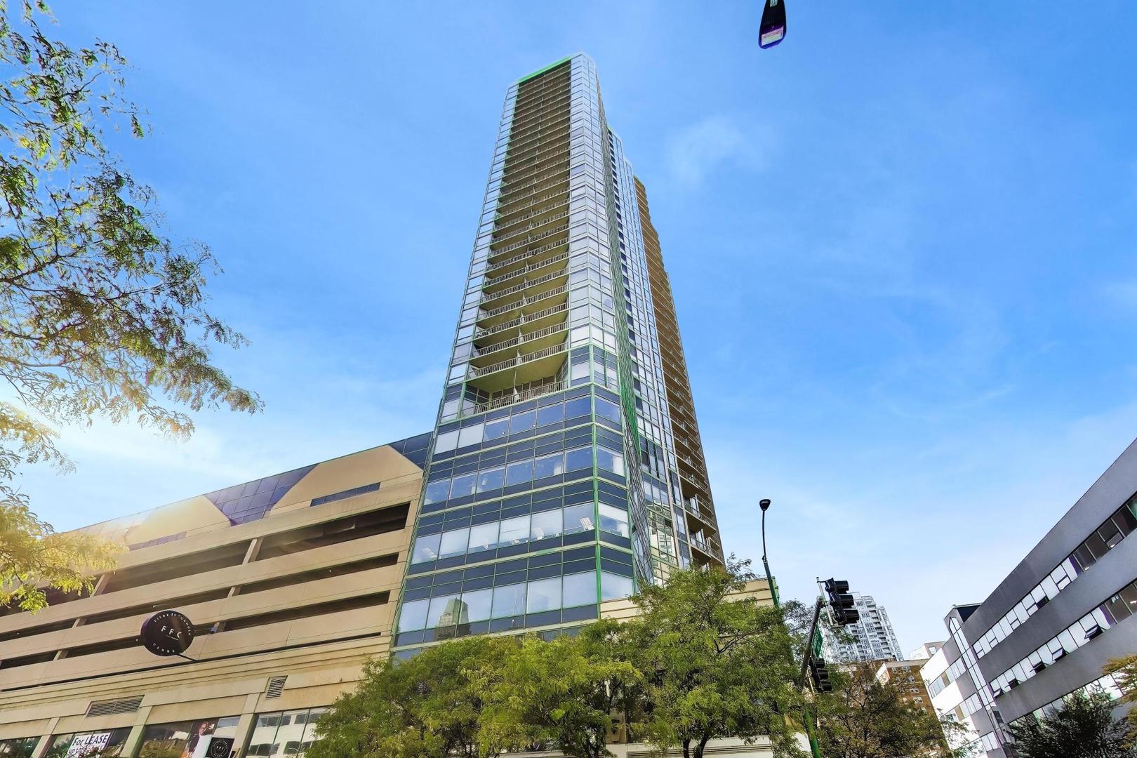 111 W MAPLE Street 1503