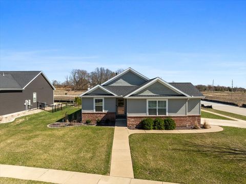 Photo of 2614 Handel Drive, Bloomington, IL 61704 (MLS # 12598917)