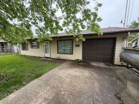 Photo of 141 S Oakdale Avenue, Kankakee, IL 60901 (MLS # 12637713)