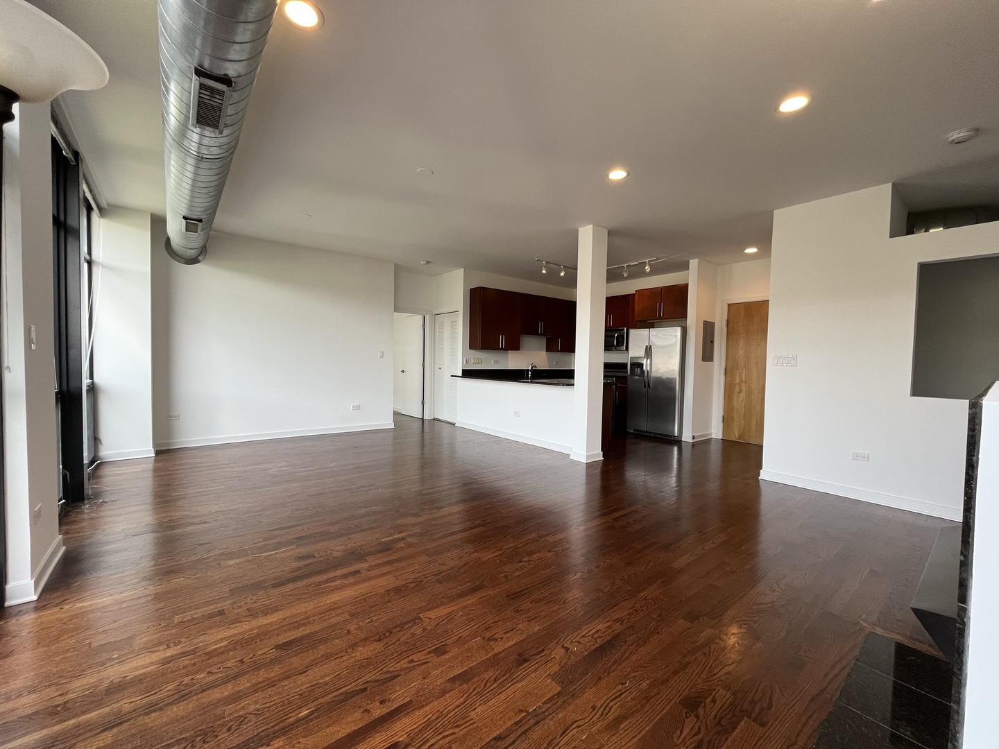 1150 W 15th Street 401