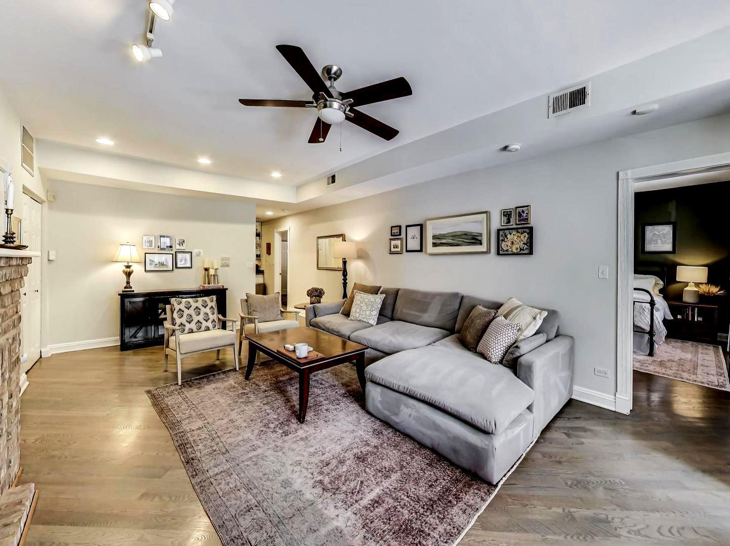 2628 N Spaulding Avenue 1