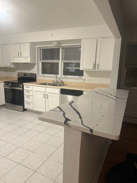 Tiny photo for 1241 La Grange Road #2R, La Grange Park, IL 60526 (MLS # 12529714)