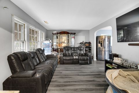 Tiny photo for 3143 N Kostner Avenue, Chicago, IL 60641 (MLS # 12610257)