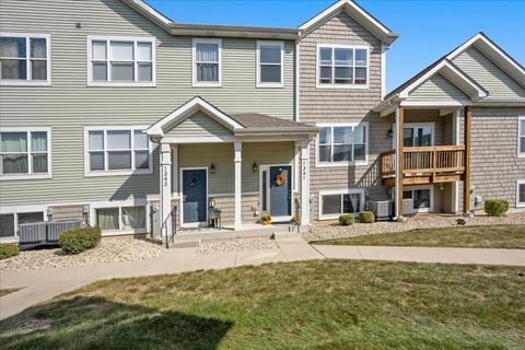 Tiny photo for 1341 Carolyn Court, Yorkville, IL 60560 (MLS # 12468272)