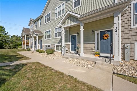 Photo of 1341 Carolyn Court, Yorkville, IL 60560 (MLS # 12468272)