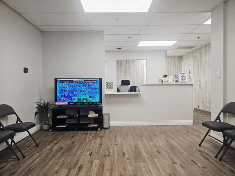 Tiny photo for 10540 W Cermak Road, Westchester, IL 60154 (MLS # 12567671)