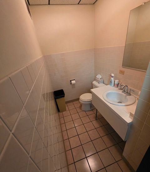 Tiny photo for 10540 W Cermak Road, Westchester, IL 60154 (MLS # 12567671)