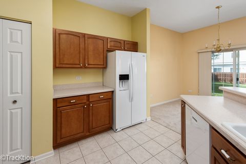 Tiny photo for 16400 Crescent Lake Drive #16400, Crest Hill, IL 60403 (MLS # 12479471)