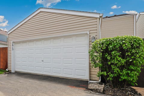 Tiny photo for 1613 Victoria Park Circle, Aurora, IL 60504 (MLS # 12720639)