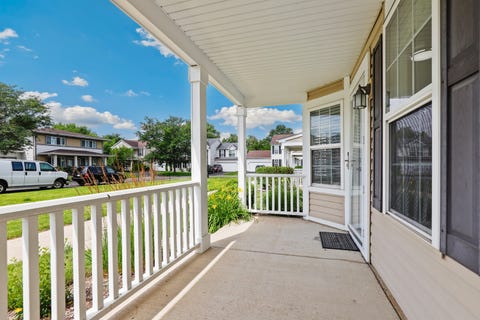 Tiny photo for 1613 Victoria Park Circle, Aurora, IL 60504 (MLS # 12720639)