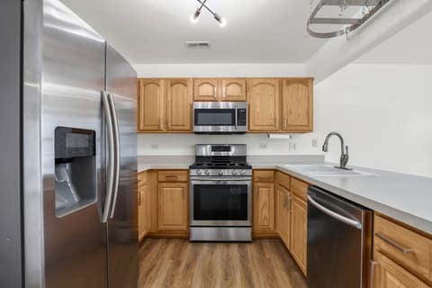 Tiny photo for 1613 Victoria Park Circle, Aurora, IL 60504 (MLS # 12720639)