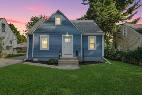 Tiny photo for 1511 Pine Grove Avenue, Round Lake Beach, IL 60073 (MLS # 12521287)