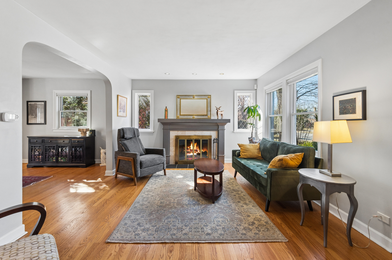 6831 N Kilpatrick Avenue