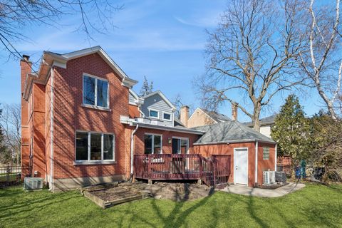 Tiny photo for 6831 N Kilpatrick Avenue, Lincolnwood, IL 60712 (MLS # 12575459)