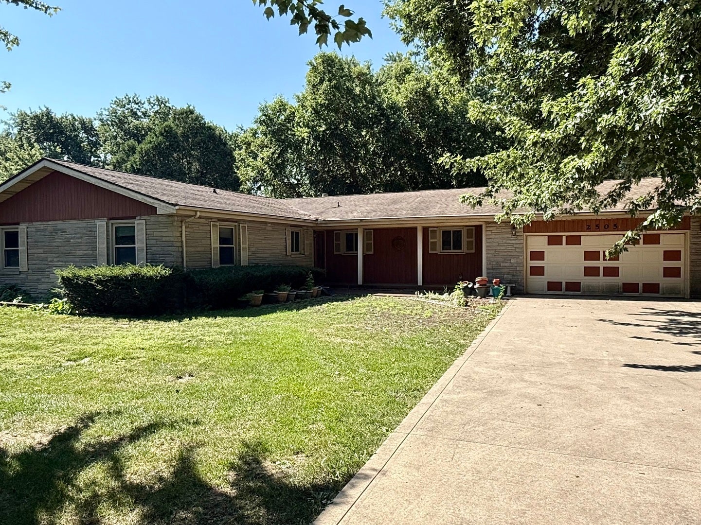 2505 Curtis Road