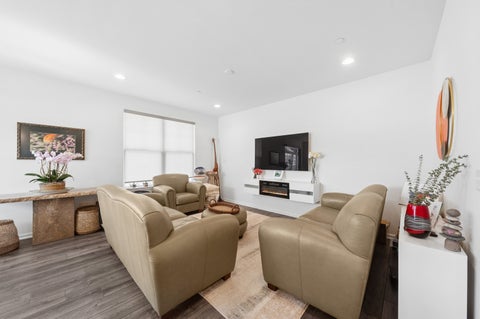 Tiny photo for 1999 Kingsley Circle, Northbrook, IL 60062 (MLS # 12669247)