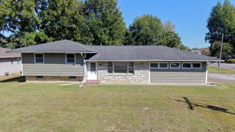 Photo of 1017 S Giant City Road, Carbondale, IL 62902 (MLS # 12781228)