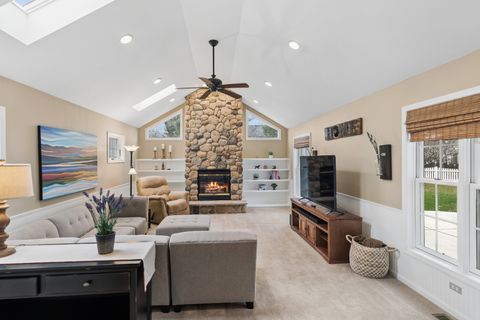 Tiny photo for 6935 Revere Court, Gurnee, IL 60031 (MLS # 12592381)