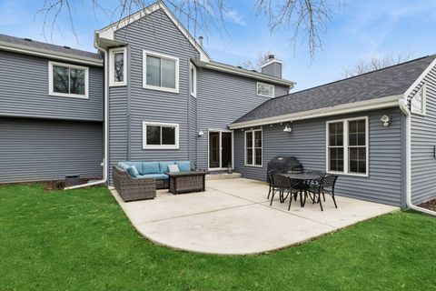 Tiny photo for 6935 Revere Court, Gurnee, IL 60031 (MLS # 12592381)