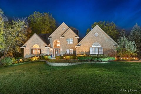 Photo of 7203 Edgewood Court, Spring Grove, IL 60081 (MLS # 12501354) Photo of 7203 Edgewood Court, Spring Grove, IL 60081 (MLS # 12501354)