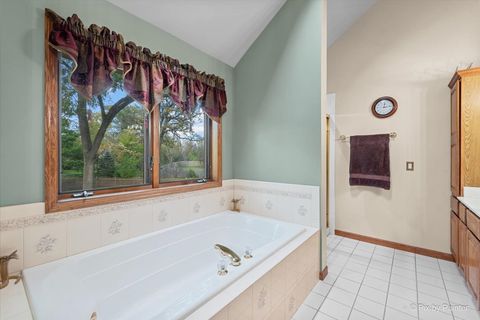 Tiny photo for 7203 Edgewood Court, Spring Grove, IL 60081 (MLS # 12501354)