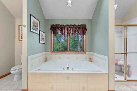 Tiny photo for 7203 Edgewood Court, Spring Grove, IL 60081 (MLS # 12501354)