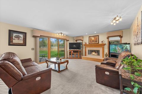 Tiny photo for 7203 Edgewood Court, Spring Grove, IL 60081 (MLS # 12501354)