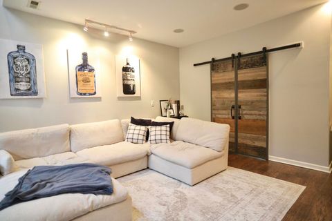 Tiny photo for 1509 N Artesian Avenue #1, Chicago, IL 60622 (MLS # 12604480)