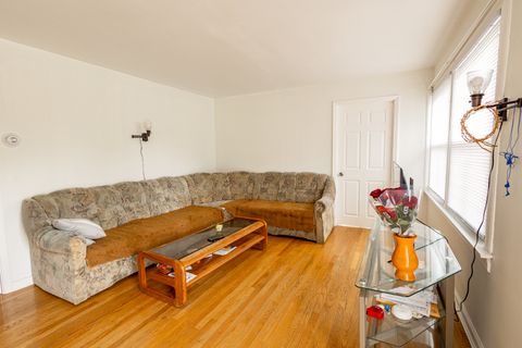 Tiny photo for 4422 Custer Avenue, Brookfield, IL 60513 (MLS # 12451422)