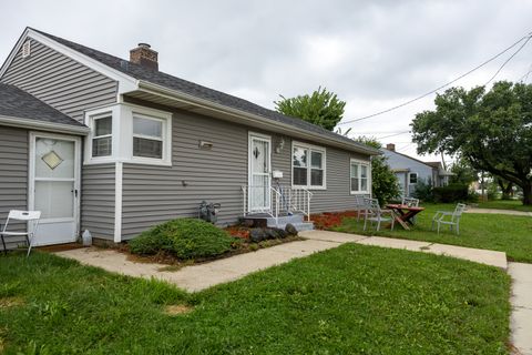 Tiny photo for 4422 Custer Avenue, Brookfield, IL 60513 (MLS # 12451422)