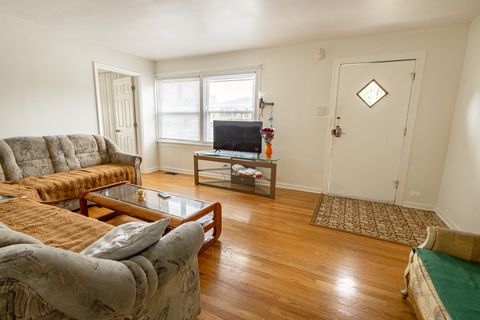 Tiny photo for 4422 Custer Avenue, Brookfield, IL 60513 (MLS # 12451422)