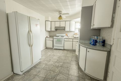 Tiny photo for 4422 Custer Avenue, Brookfield, IL 60513 (MLS # 12451422)