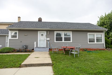 Tiny photo for 4422 Custer Avenue, Brookfield, IL 60513 (MLS # 12451422)