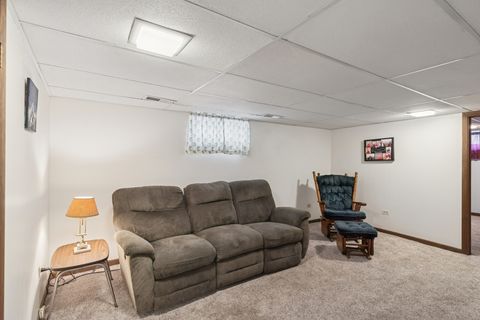 Tiny photo for 802 Kirkwood Avenue, Winthrop Harbor, IL 60096 (MLS # 12579072)