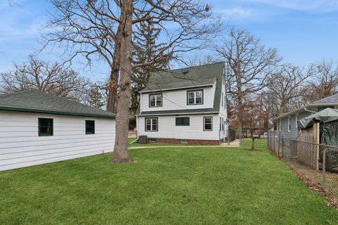 Tiny photo for 802 Kirkwood Avenue, Winthrop Harbor, IL 60096 (MLS # 12579072)