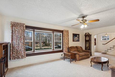 Tiny photo for 802 Kirkwood Avenue, Winthrop Harbor, IL 60096 (MLS # 12579072)