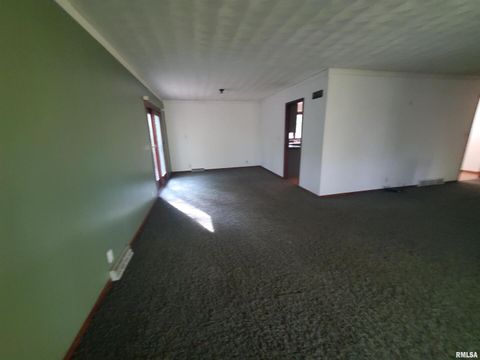 Tiny photo for 1637 HARRISON Drive, Clinton, IA 52732 (MLS # QC4268555)