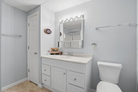 Tiny photo for 4706 Kynnelworth Drive #1, Bettendorf, IA 52722 (MLS # 12627374)