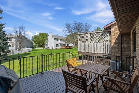Tiny photo for 4706 Kynnelworth Drive #1, Bettendorf, IA 52722 (MLS # 12627374)