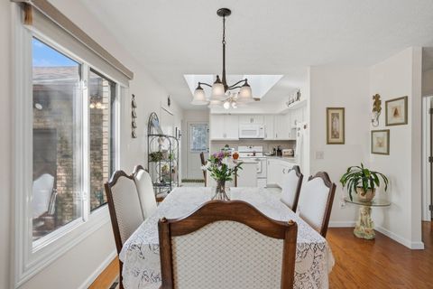 Tiny photo for 4706 Kynnelworth Drive #1, Bettendorf, IA 52722 (MLS # 12627374)